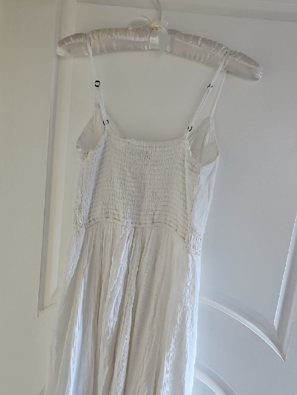 Abercrombie & Fitch White Crochet-Detail Maxi Dress - Picture 5 of 9